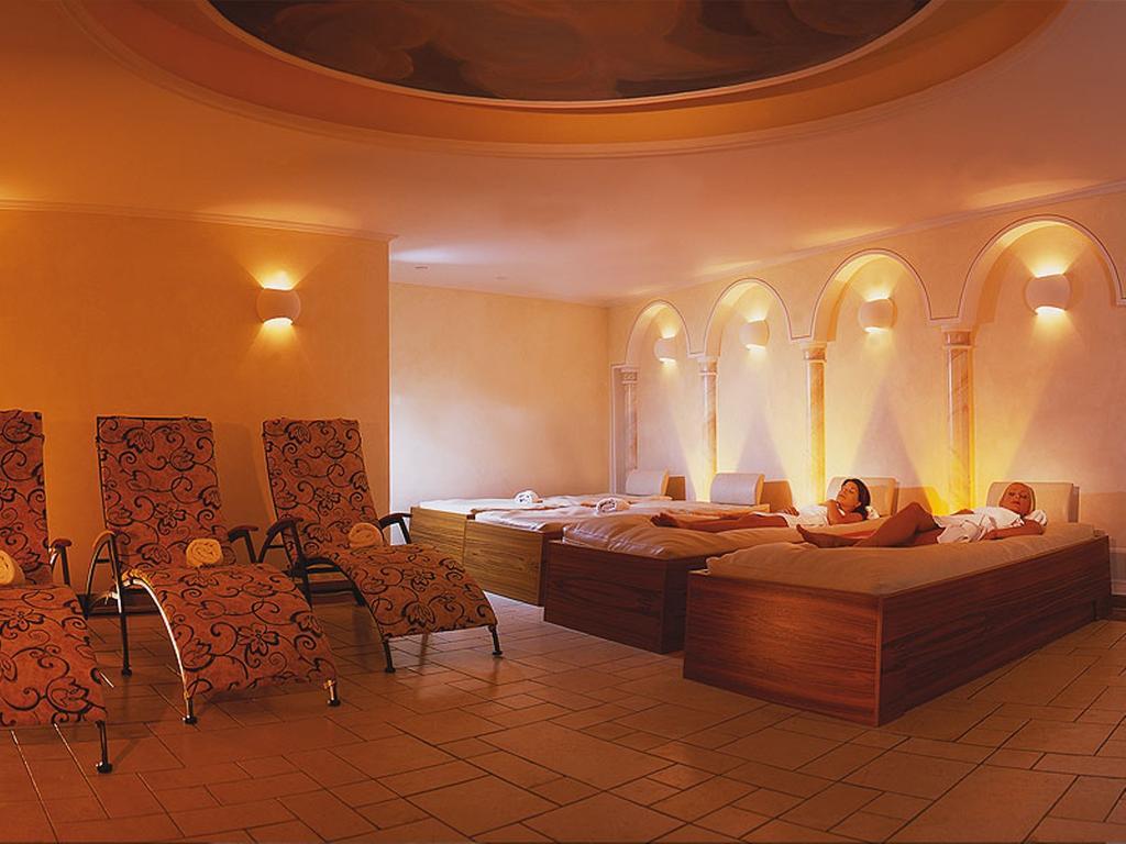 Hotel Des Alpes ザムナウン エクステリア 写真