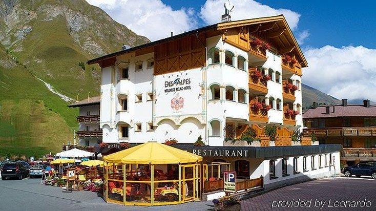 Hotel Des Alpes ザムナウン エクステリア 写真
