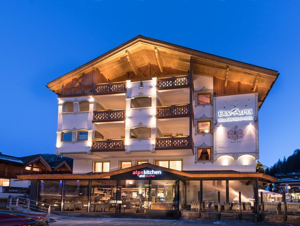 Hotel Des Alpes ザムナウン エクステリア 写真