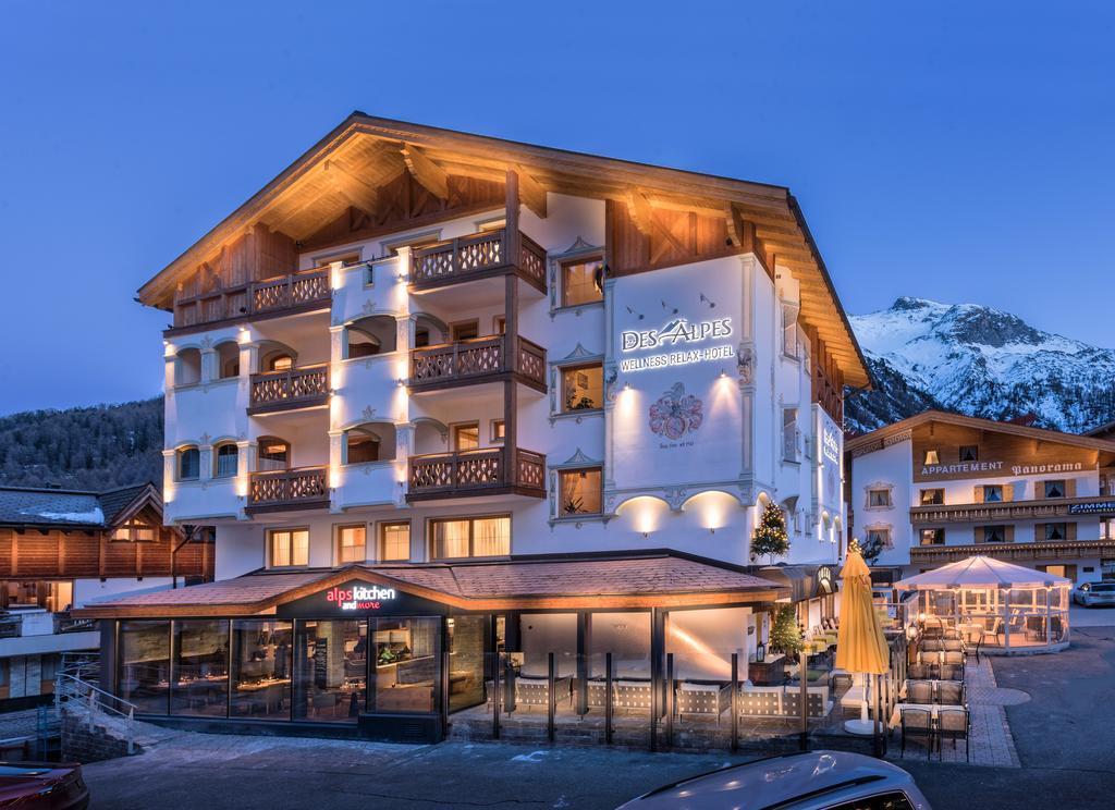 Hotel Des Alpes ザムナウン エクステリア 写真